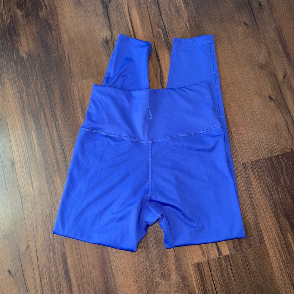 Nike Yoga Dri-Fit Tight Fit High Rise 7/8 Leggings Women’s Size Medium